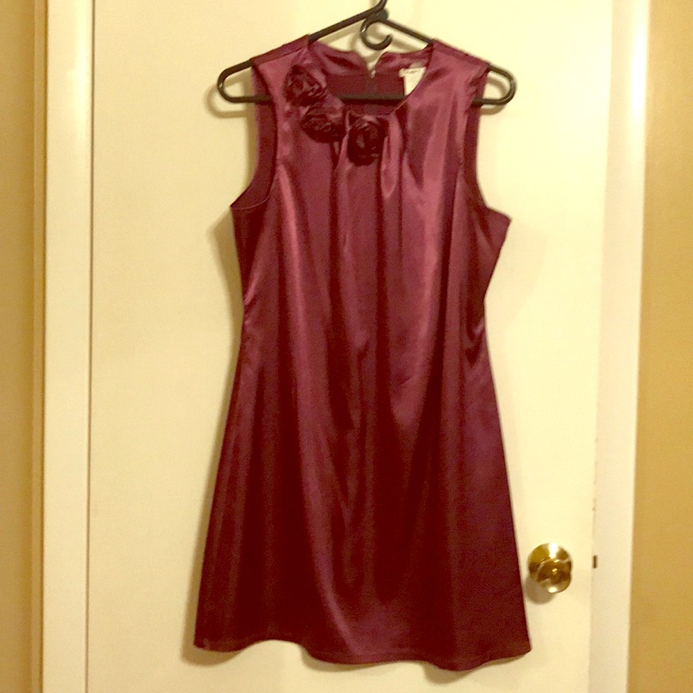 Purple dress large rose serial